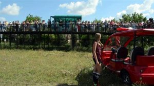 Кормление львов в Тайгане.Тайган.Крым