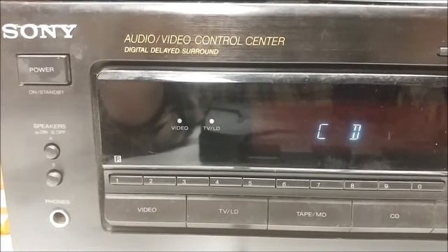 Sony receiver STR-D565 and Sony CD player CDP-211. *First video of the electronics series* смотреть онлайн