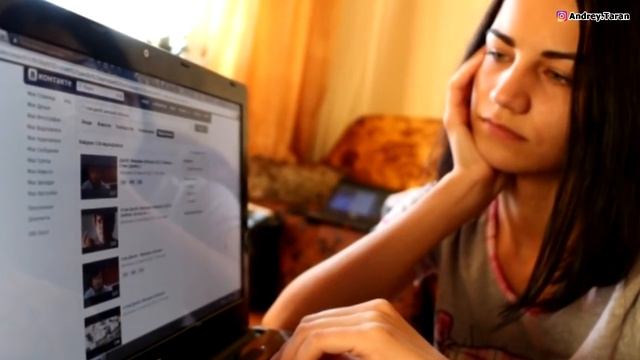 Как вернуть бывшую девушку, если она тебя игнорирует? Психология