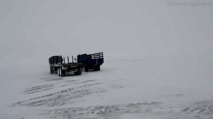 Водители грузовиков на бездорожье ! Профи своего дела.