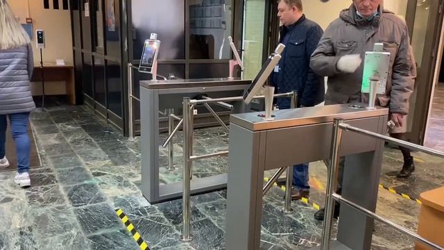 Распознавание лиц на биометрическом терминале