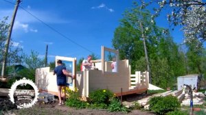 Сборка дачного домика "Сидориха" из минибруса. Таймлапс