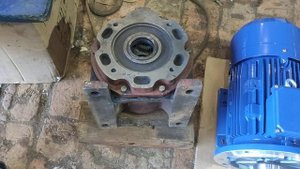 Какой редуктор лучше  для буровой - ТСН 00.760 или 3МП40? Выбор очевиден.