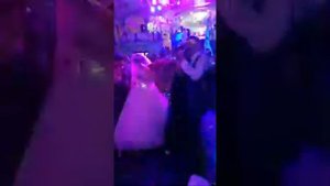 Жиних красиво спел на свадьбе маме