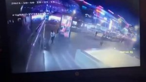 Автобус насмерть задавил женщину