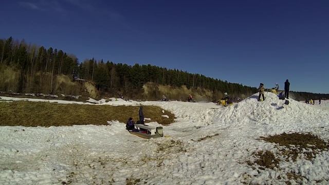 Ханты-Мансийск 11.04.2015. Снегоходный кросс. смотреть онлайн