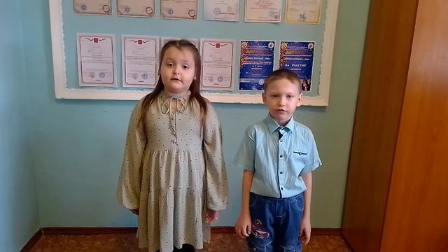 Дуэт Кира Халезина, Родион Стрижков Эстрадный вокал 6 лет песня Бабушка 21века смотреть онлайн