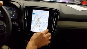 VOLVO XC40, Яндекс Навигатор с пробками на штатном мониторе