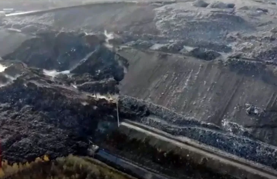 Свалка не устояла: опубликовано видео схода мусорной лавины под Петербургом