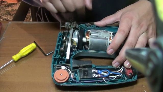 Устройство лобзика