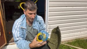 Как быстро поменять леску на триммере не снимая и не разбирая головку за считанные секунды