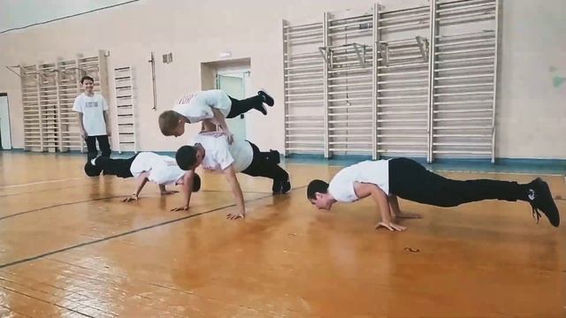 Силовое шоу. Команда Стойкие. Нижний Тагил. Воркаут