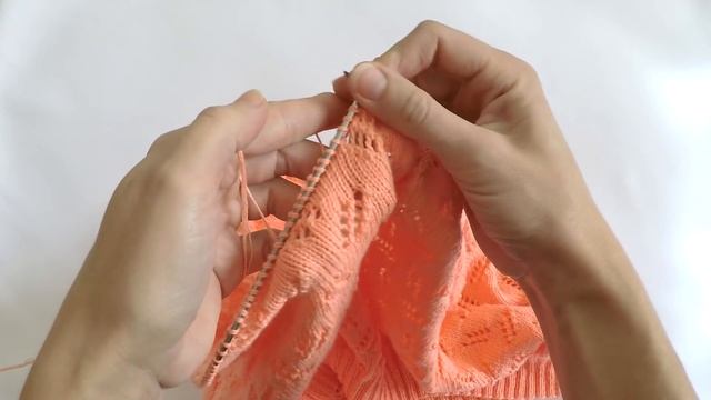 КАК Я ДЕРЖУ НИТЬ В ЛЕВОЙ РУКЕ ПРИ ВЯЗАНИИ. смотреть онлайн