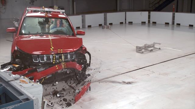 2021 Jeep Compass updated moderate overlap front IIHS crash test смотреть онлайн