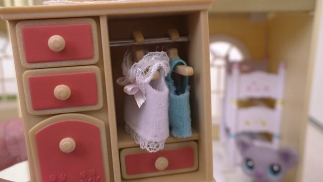 sylvanian families grand hotel - обзор - обставили мебелью три детские комнатки))) - ч.2 смотреть онлайн