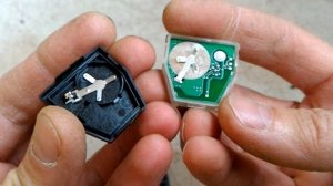 KIA замена батарейки в ключах. KIA CEED CERATO SOUL Как разобрать ключ?