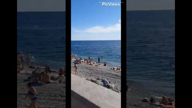 Пляж Сочи. Адлер. Чёрное море. Обстановка на пляже море и погода сегодня 15 октября 2023