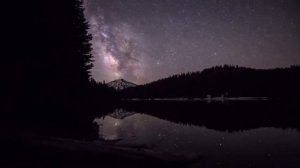 Под могильным крестом