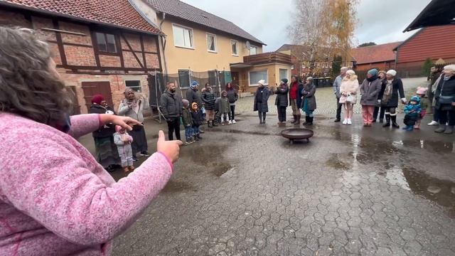 Мы помогаем на зимней ярмарке | Weihnachten магазин смотреть онлайн