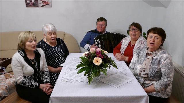 НАД ОКОШКОМ МЕСЯЦ ,,,,(COVER) смотреть онлайн