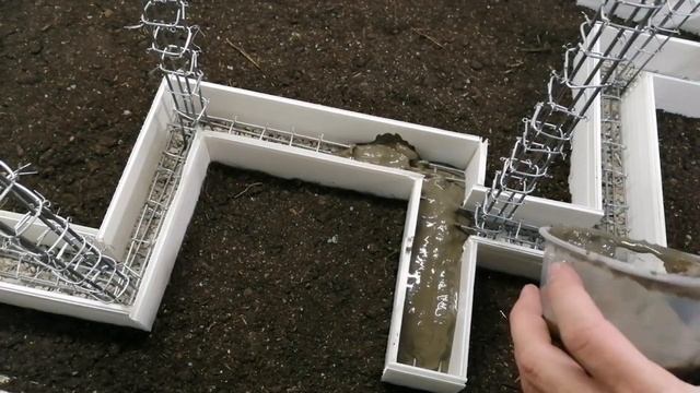 Миниатюрный дом | Заливка фундамента | смотреть онлайн