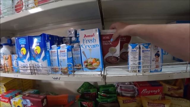 87. По тибетским врачам и магазинам. Перед работой они молятся. смотреть онлайн