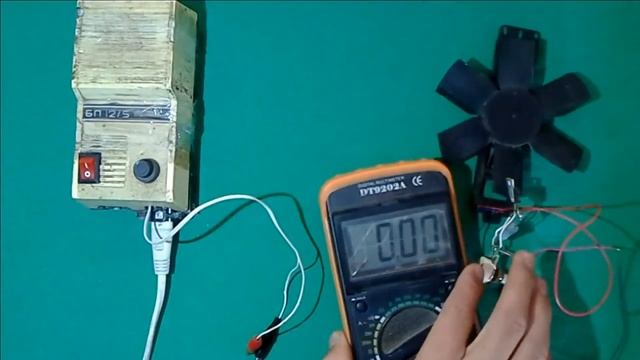 Простейший регулятор оборотов кулера смотреть онлайн