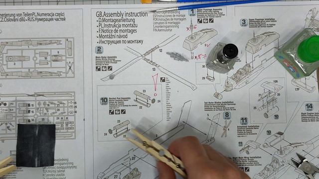 MisterCraft D38s AH-64A 'Peten' w skali 1:72 budowa odc.2 смотреть онлайн