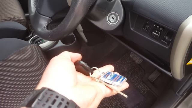 2005 Toyota Ist смотреть онлайн