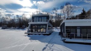 Строительство хаусботов - плавающих домов // houseboat - дом на воде, баня на воде, отель на воде!