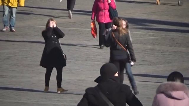 Поцелуи:Как поцеловать девушку за пару секунд в засос? ИЗИ ПИКАП смотреть онлайн