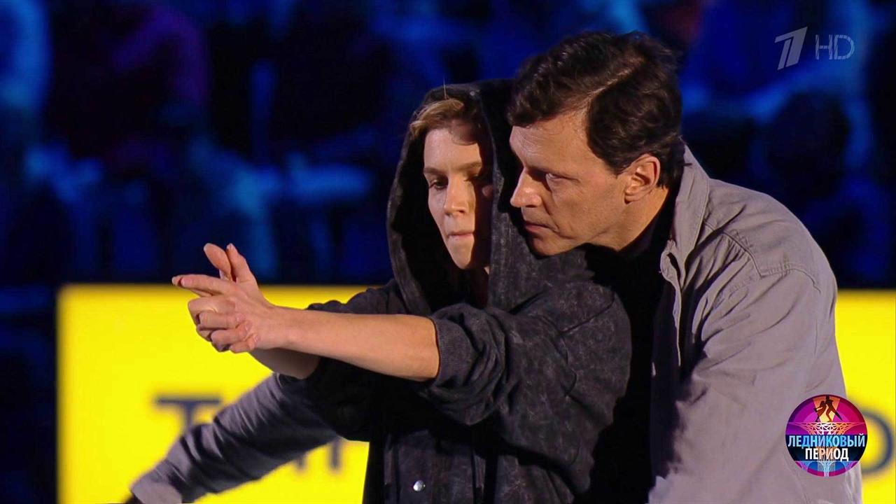 Дарья Мельникова и Максим Маринин - "Стальная бабо...вый период 2021. Фрагмент выпуска от 30.10.2021