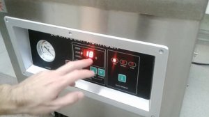 Вакуумный упаковщик DZ-400 в работе. Настройка и инструкция.