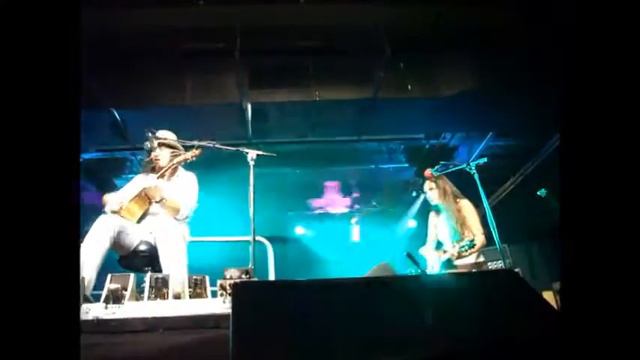 World's Best Cover/Wipe Out - Buckle Up - In your face acoustic Uke+Guitar Taimane Gardner смотреть онлайн