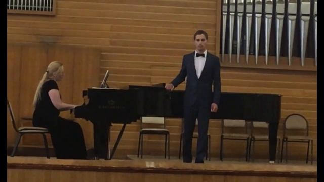 Не слышно шума городского - исп. Никита Зеленко смотреть онлайн