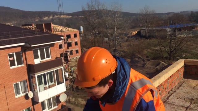 Работаем на стройке. смотреть онлайн