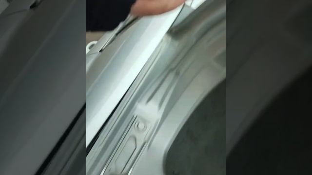 Опель вектра с , упоры багажника..