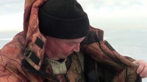 Рыбалка. Окунь.Плотва. Последний лед Леднево. Ладога.