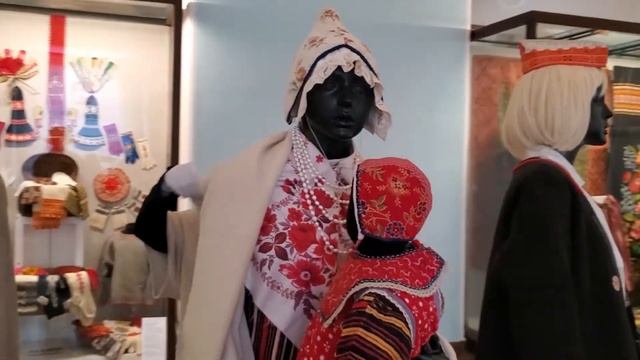 Экскурсия "Традиционные костюмы и украшения народов Балтийского региона" смотреть онлайн
