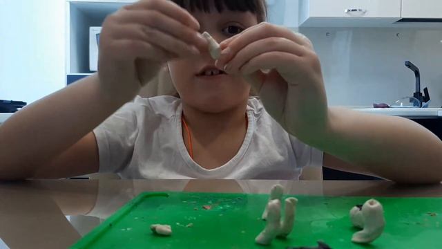 Как слепить белого тигра из пластелина. Мастер-класс смотреть онлайн