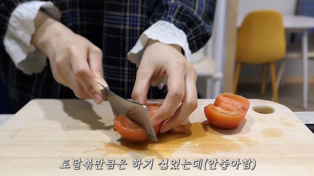 ENG) 자취브이로그 l 올타임레전드 자취집밥, 꾸-덕한 불닭로제 어묵면떡볶이와 밥도그, 비빔국수에 토시살, 삼겹김치파스타, 불닭어묵김밥에 미니마라탕