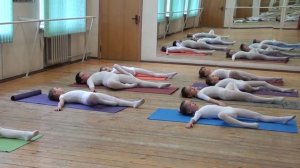 партерная гимнастика средние