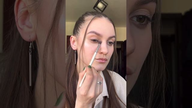 МАКИЯЖ ДЛЯ НАВИСШЕГО ВЕКА СО СТРЕЛКАМИ | makeup for the impending eyelid with arrows ?