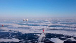 Посёлок Большое Голоустное на озере Байкал