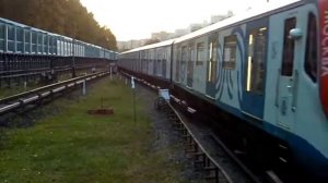 Поезд Москва 2018 вид из стекла выезжает на конечную станцию Пионерская
