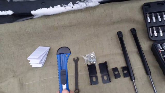 Установка газового упора капота на автомобиль Лада Гранта смотреть онлайн