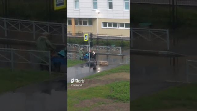 Заглохла машинка тележка закончилось топливо #Shorts