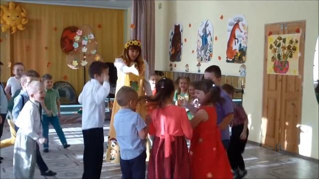 Осень золотая в гости к нам пришла смотреть онлайн