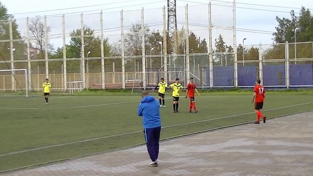 ДЮФЛУ. U-15 ДЮСШ-12 (2006) - Арена Харьков (2006). 08.05.2021 смотреть онлайн