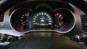 Sport Block с подрулевыми лепестками в дизельной версии Kia Sorento XM FL.